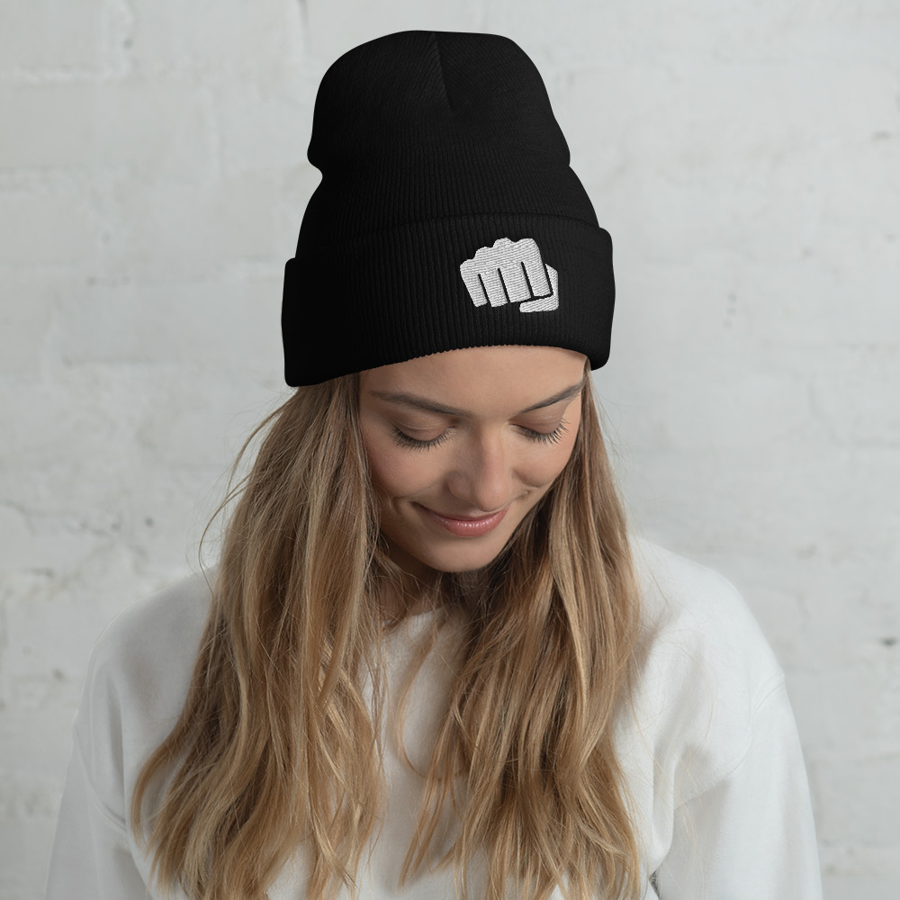 Bonnet fight – Image 2