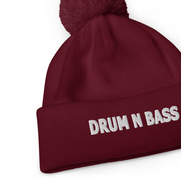 Bonnet à pompon drum n bass