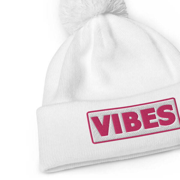 Bonnet à pompon VIBES blanc